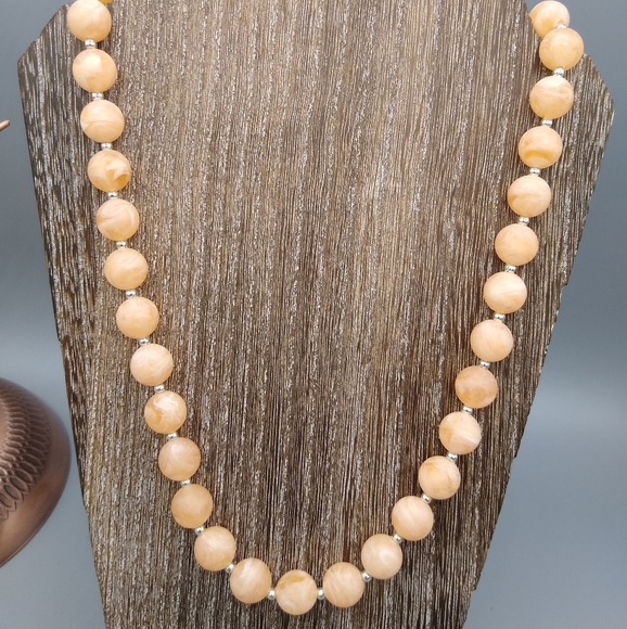 Coral Colored Marbled Gold Bead Necklace - Picture 2 of 14